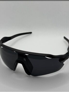 Oakley Black Wraparound Sport Sunglasses with Dark Lenses